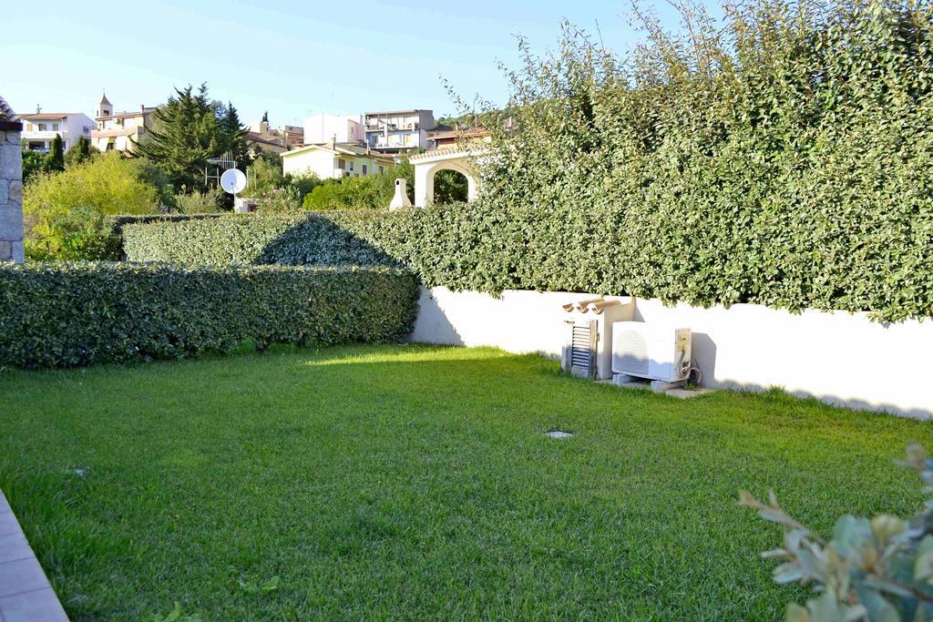 Gf Apartments La Vigna Badesi Exterior foto